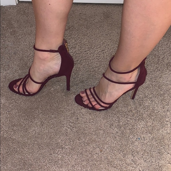 Stilettos - Picture 2 of 4